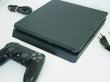 PS4 (Sony Playstation 4): U ponudi je Sony PlayStation 4 Slim. Konzola je odlično očuvana — 19