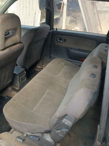 mitsubishi поджеро: Mitsubishi Space Wagon: 1993 г., 2 л, Механика, Бензин, Минивэн