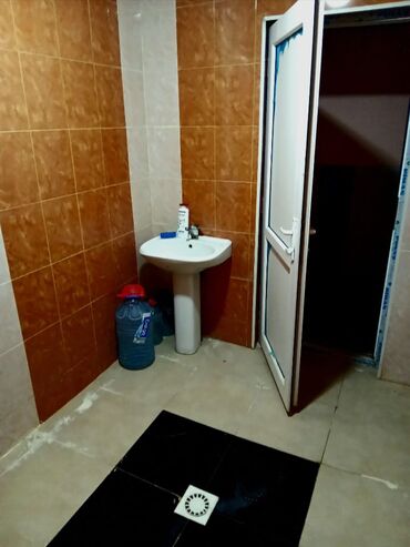 Həyət evləri və villaların satışı: 5 otaqlı, 132 kv. m, Kredit yoxdur, Orta təmir — 18