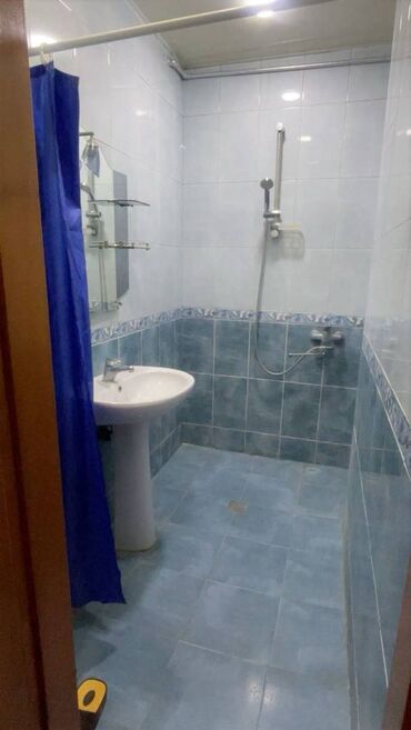 Uzunmüddətli kirayə mənzillər: Suraxanı Rayonu Yeni Günəşli V Massivi Atilla 3 otaq. Mərtəbə - 9/6 -da lalafo.az — 13 Uzunmüddətli kirayə mənzillər: Suraxanı Rayonu Yeni Günəşli V Massivi Atilla 3 otaq. Mərtəbə - 9/6 — 13