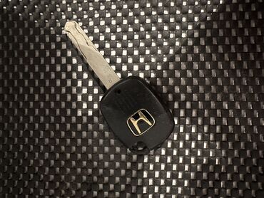 Другие автозапчасти: Продаю оригинальный ключ от Honda inspire . Подойдет на аккорд