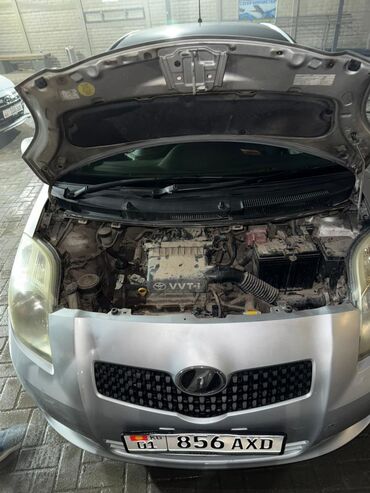 Toyota: Toyota Vitz: 2005 г., 1.3 л, Автомат, Бензин, Хэтчбэк — 20