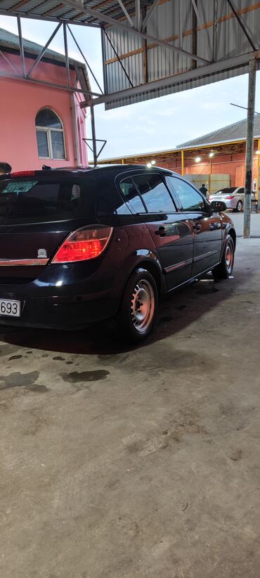 Колпаки: Б/у Колесо Opel 165 / 65 / R 15, 5 Болтов