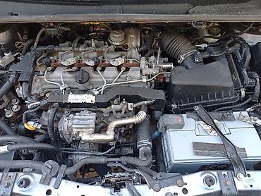 версио: Toyota Corolla Verso: 2010 г., 2.2 л, Автомат, Дизель, Минивэн — 10