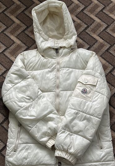 Куртки: Мужская куртка, M (EU 38), Moncler, Б/у, цвет - Белый, Самовывоз