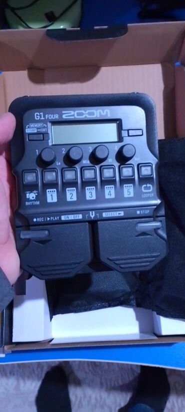 Sintezatorlar: Zoom G1 Four təcili Satılır! Gitara, Skripka, Elektron Saz
