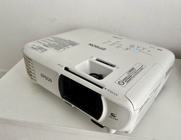 экраны для проекторов epson с полотном matte white: Проектор Epson EH-TW650 Full HD c Wi-Fi В подарок запасная лампа