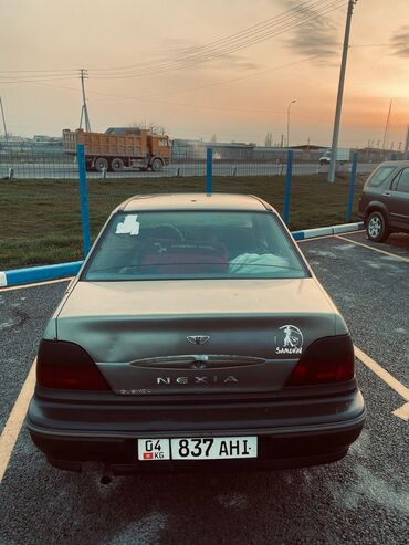 Lexus: Lexus LX: 2000 г., 1.5 л, Механика, Бензин, Седан