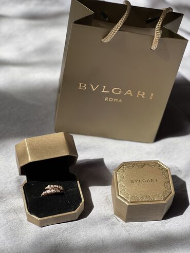 сережки серебро 925 проба: Bulgari
Проба Au 750
75%
Отличный вариант себе и на подарок😊