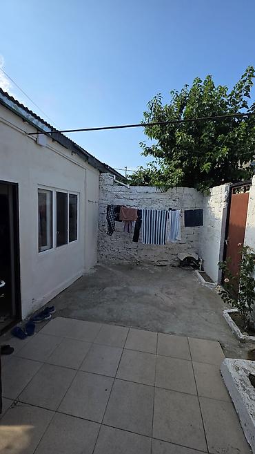 Həyət evləri və villaların satışı: 3 otaqlı, 55 kv. m, Orta təmir — 1