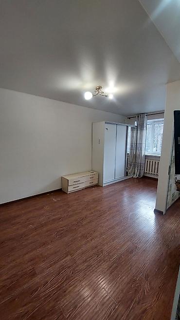 боконбаево: 1 комната, 30 м², ул. Боконбаева / Гоголя Хрущевка, 1 этаж, Старый ремонт — 3