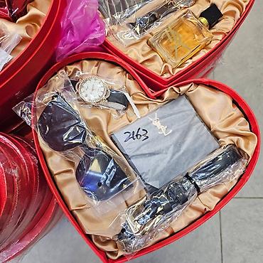 monine torbice: Poklon setovi u srcastoj kutiji – više varijanti Elegantno aranžirani — 7