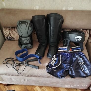 İdman dəstləri: Venum dəst. Təzə kimidi az işlənib səliqəli işlənib. Əlcək-30m, Fut 40 — 3