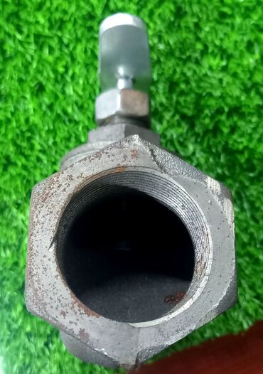 Регулирующие краны: Материал: Металл, Диаметр резъбы: 65 мм — 10