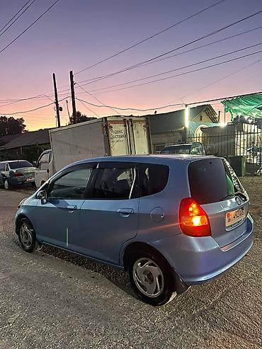 lada 9: Honda Fit: 2002 г., Автомат, Бензин, Хэтчбэк — 3