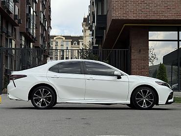 тайота: Toyota Camry: 2021 г., 2.5 л, Автомат, Бензин, Седан — 8