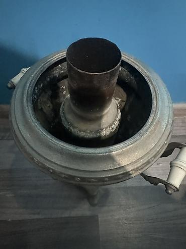 su krant: Klassik kömür/odunla işləyən metal samovar - Material: ağır tökmə — 3