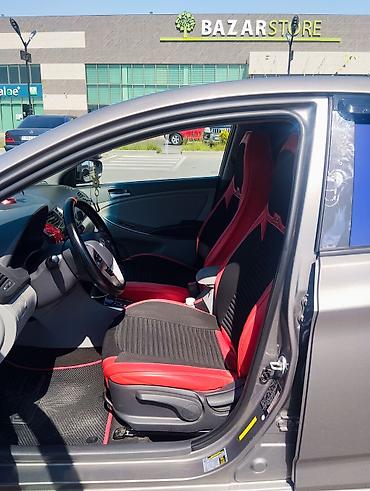 Hyundai: Hyundai Accent sedan - Kuzov: 4 qapılı sedan, boz rəng - Nömrə — 16