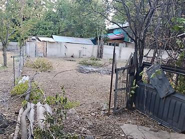 жильем: Продаётся земельный участок с домом и хозяйственными постройками — 7