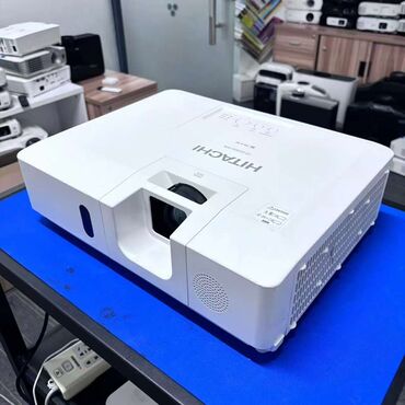 Proyektorlar: İşlənmiş Stasionar Proyektor Ödənişli çatdırılma — 20