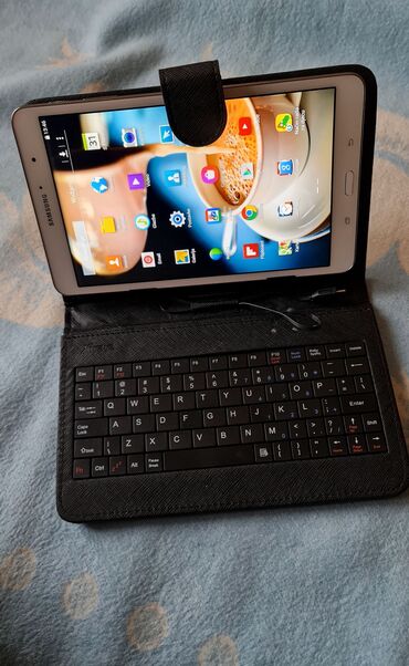 Tableti: Samsung Galaxy Tab 4 8.0 (SM-T330) – beli - Ekran: 8 inča, idealan za — 9