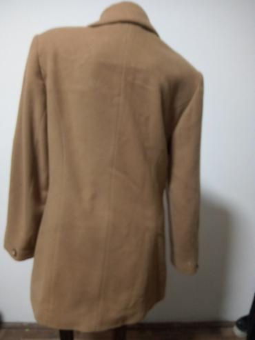 ccc ugg: Ženski kaput u kamel boji, klasičnog, ravnog kroja vel.40. Model sa — 3