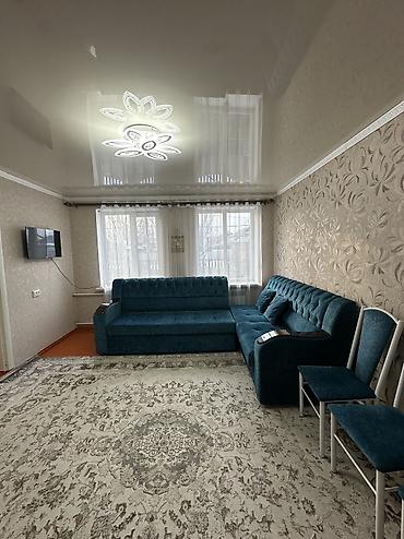 Продажа коттеджей и домов: Срочно продаю дом с участком. Дом находится в Новопокровке. Дом из — 2