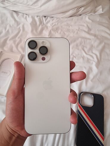 Держатели телефона: Iphone 16pro max 256gb алганда 2ай болду 100%