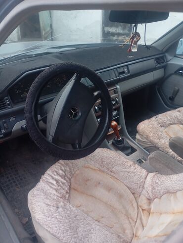 Mercedes-Benz: Mercedes-Benz W124: 1988 г., 2.3 л, Механика, Бензин, Седан — 13