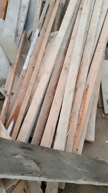 Reykalar, taxtalar: Məhsul: Taxta lövhələr və şalbanlar (qarışıq ölçülərdə) Təsvir: - — 6