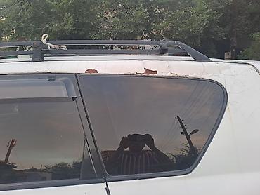 справа: Toyota Ipsum: 2002 г., Автомат, Бензин, Минивэн — 4