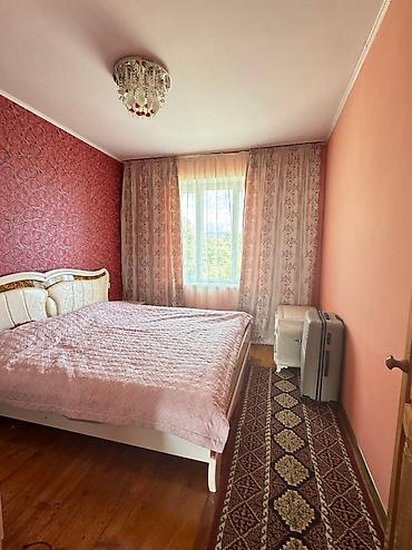 Продажа коттеджей и домов: Дом состоит из двух блоков : дом для себя с 5 спальнями, кабинет зал — 10