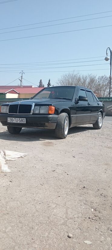 Mercedes-Benz: Mercedes-Benz 190: 1.8 l | 1992 il — 6