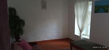 1 otaq satlir bayil: 3 otaqlı, 26 kv. m, Orta təmir — 4