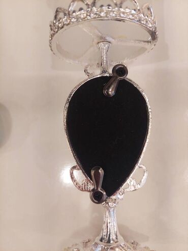 Şamdanlar: Şamdanlar. Yenidir. Sirkon qaşlarla bəzədilib. Çox nadir şamdanlardı -da lalafo.az — 6 Şamdanlar: Şamdanlar. Yenidir. Sirkon qaşlarla bəzədilib. Çox nadir şamdanlardı — 6