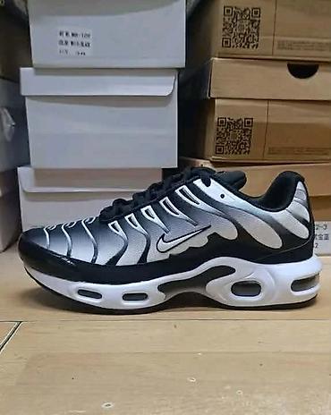 Patike: TN Nike
Cena: 3600 din
Brojevi: 36-46
PS✨ — 6