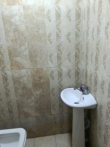 Həyət evləri və villalar: Həyətyanı sahəsi olan yaşayış evi həyəti və köməkçi tikililərlə - — 8