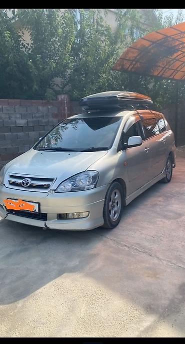 сипиринтер: Toyota Ipsum: 2001 г., Автомат, Минивэн — 2