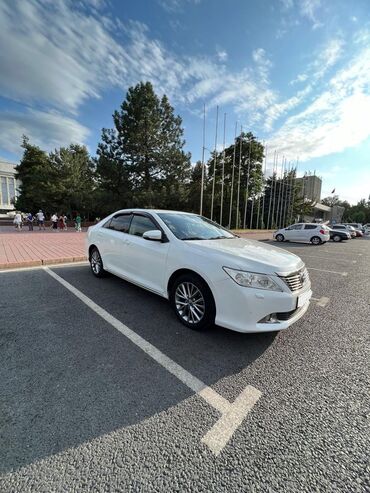 toyota camry 2018: Toyota Camry: 2014 г., 2.5 л, Автомат, Бензин