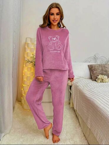 Ev geyimləri, pijamalar: Yeni super yumuşaq pluş pijamalar/Ölşü-S-XL.
Satış evdən məhdut