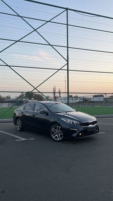 купить авто до 3000 долларов: Kia K3: 2019 г., 1.6 л, Вариатор, Бензин, Седан