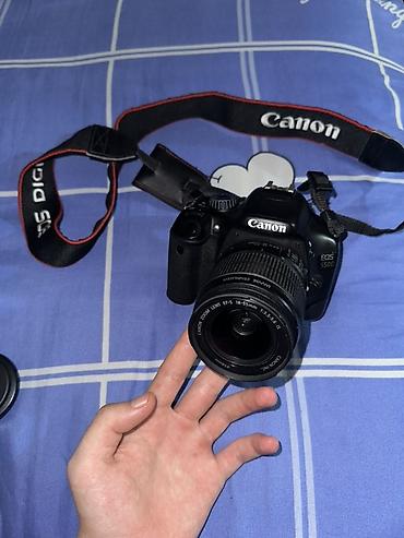 canon 550: Зеркальная камера Canon EOS 550D с комплектным объективом Canon EF‑S — 2