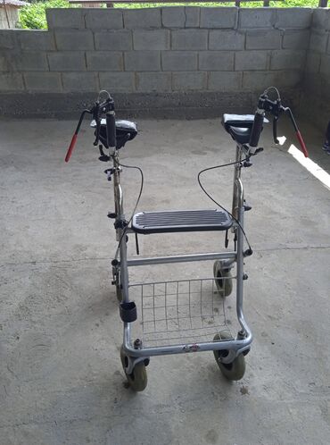 электрическая коляска для инвалидов: Коляска 
холодное