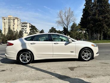 Ford: Ford Fusion: 2 л | 2016 г. | 12000 км Седан