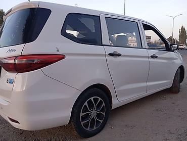 Changan: Changan Auchan A600 EV: 2022 г., 2 л, Автомат, Электромобиль, Минивэн — 4