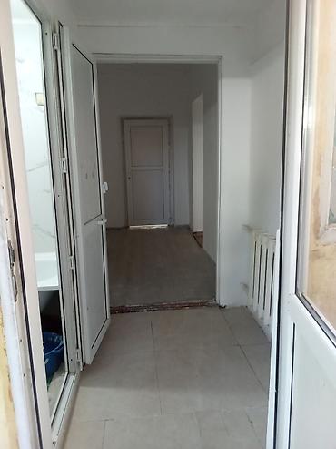 Аренда помещений свободного назначения: Сдаётся помещение с двумя изолированными комнатами.Район Кызыл-Аскер — 12