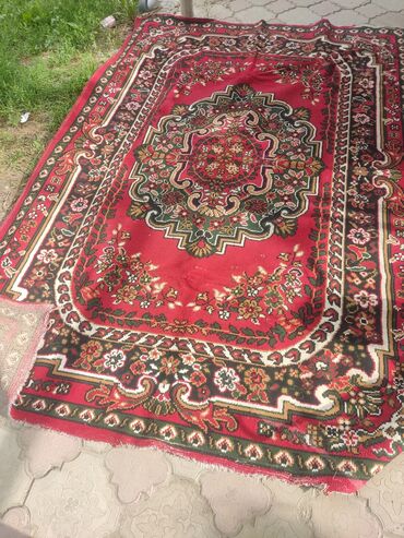 Ковры и паласы: Ковер Б/у, 250 * 350, Турция at lalafo.kg Ковры и паласы: Ковер Б/у, 250 * 350, Турция