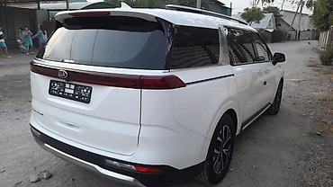 Kia: Kia Carnival: 2021 г., Минивэн — 2