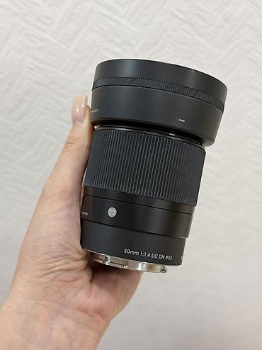 ско: Продаю Sony A6400 в комплекте с двумя объективами: — китовый Sony — 6