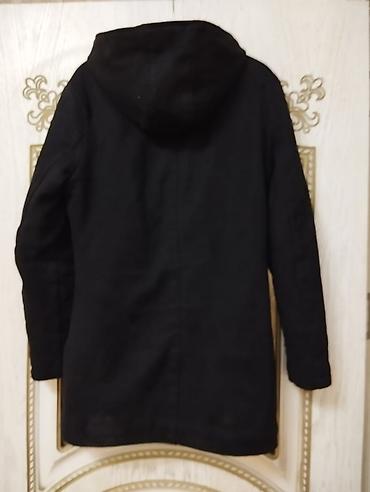 Kurtkalar: Kişi üçün, razmer 38 (M).
Sumqayit — 7